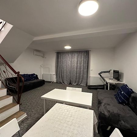 Joygate Entire Villa أوتوبين المظهر الخارجي الصورة