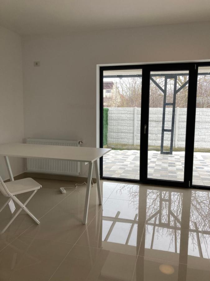 Joygate Entire Villa أوتوبين المظهر الخارجي الصورة