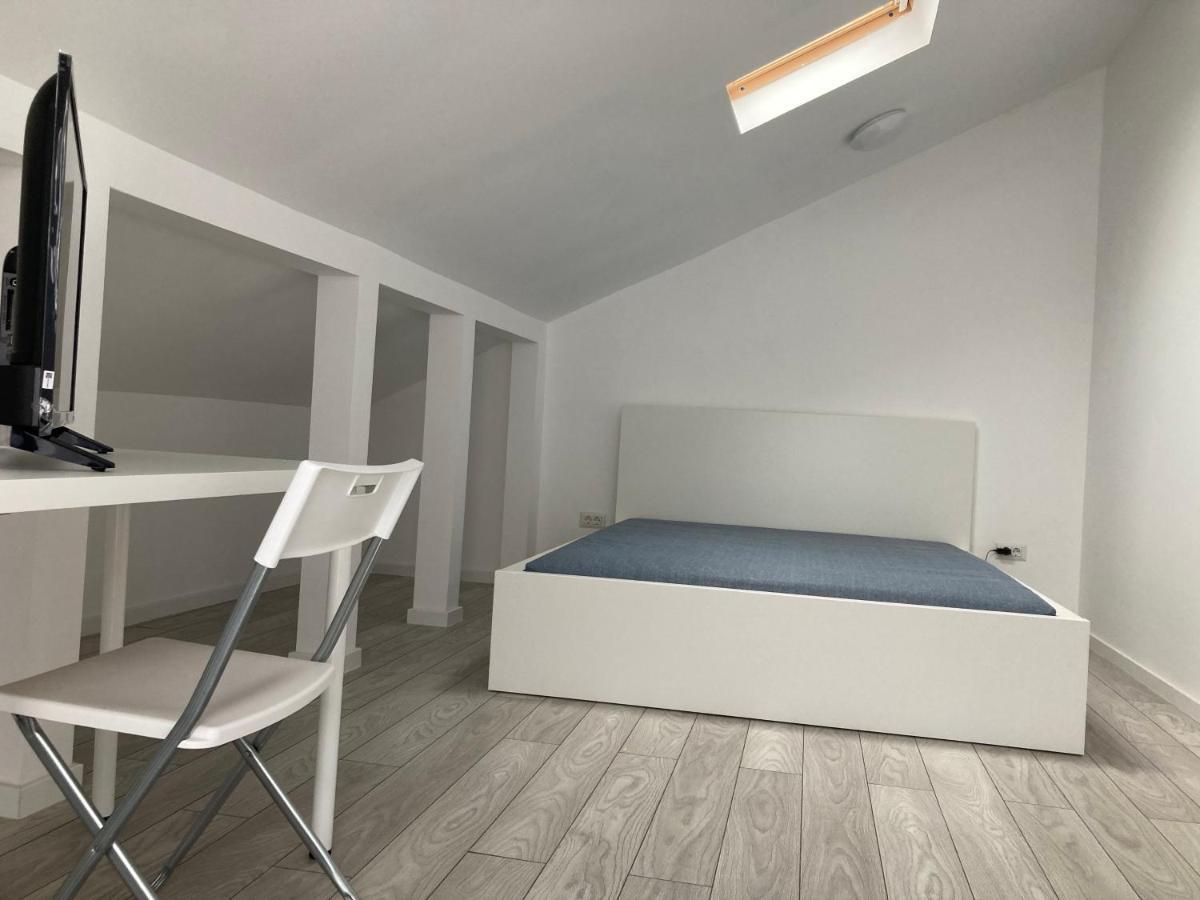 Joygate Entire Villa أوتوبين المظهر الخارجي الصورة